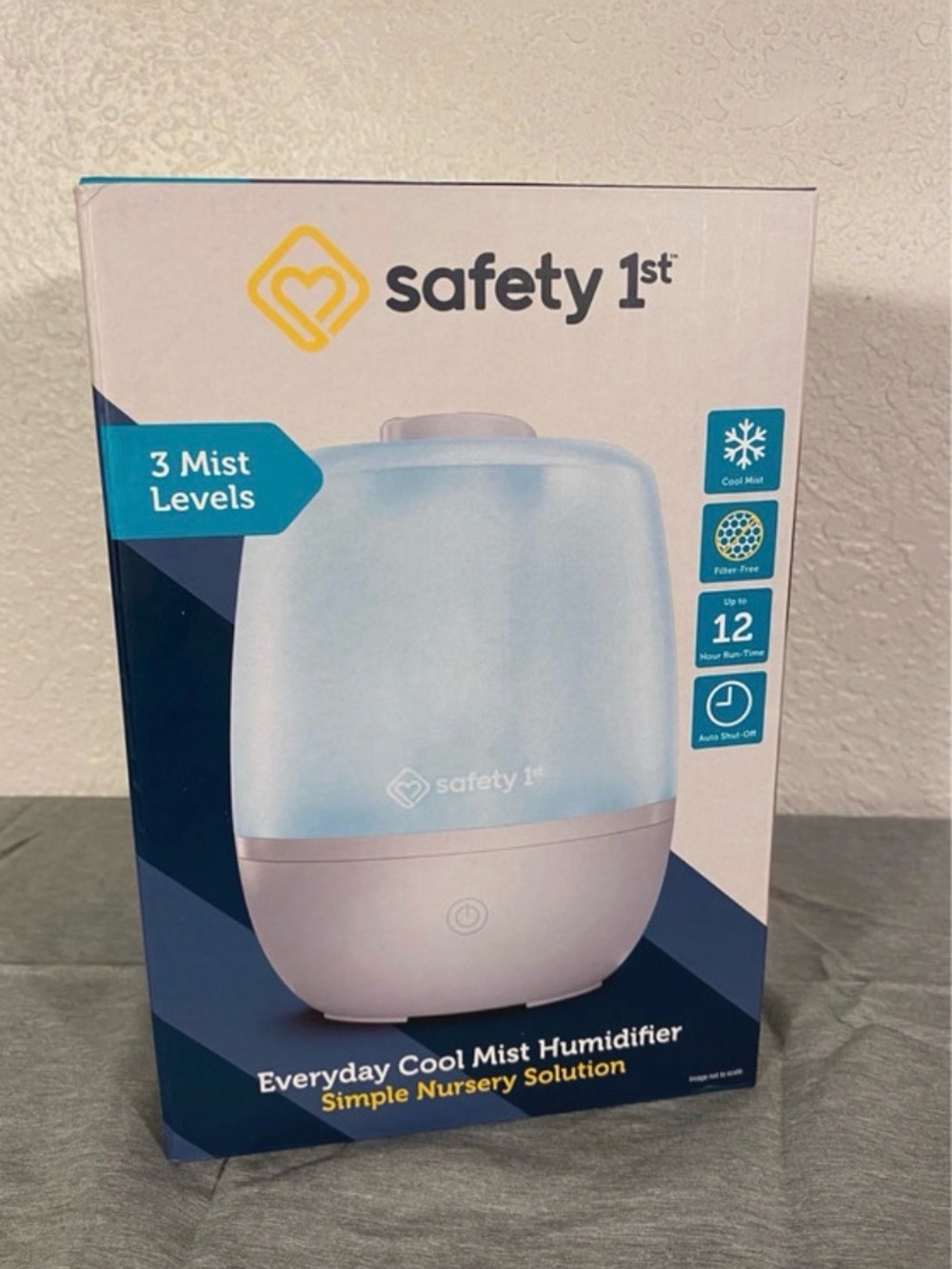 Safety 1st Cool Mist Humidifier - White and Light Blue